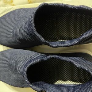 Running & Jogging Shoes!!! very light and comfortable women’s shoes